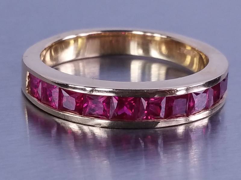 lot 9 image: Custom Made Natural Ruby Estate Ring 18k