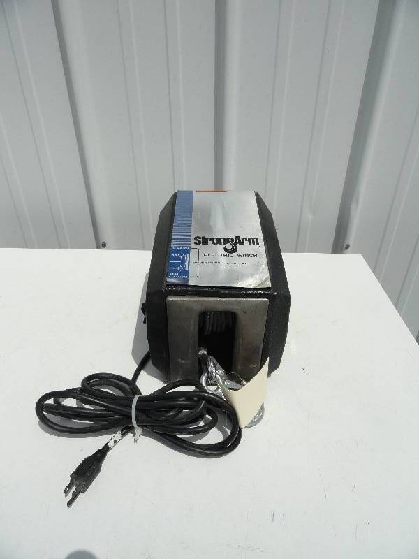 lot 4 image: Winch
