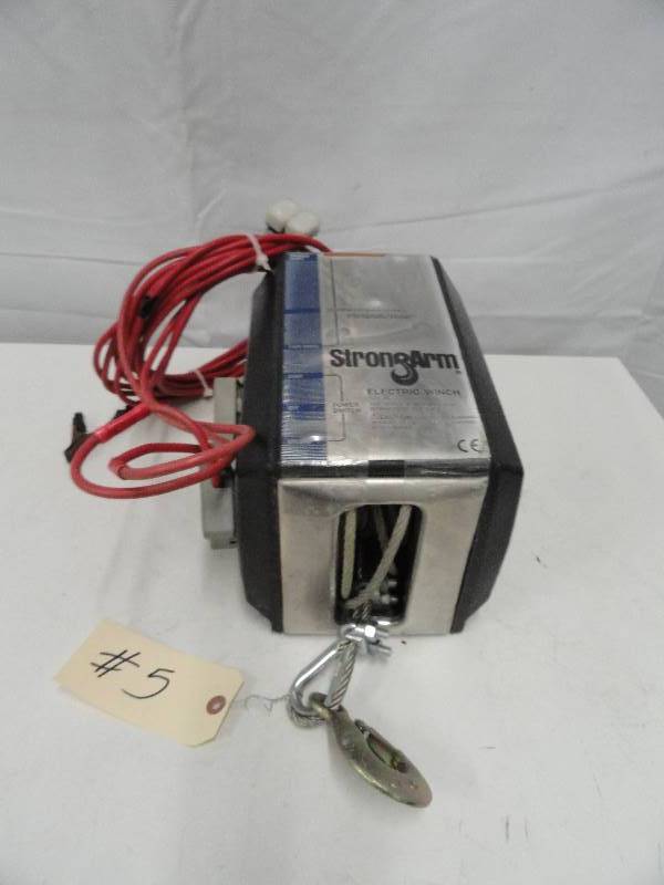 lot 5 image: Winch