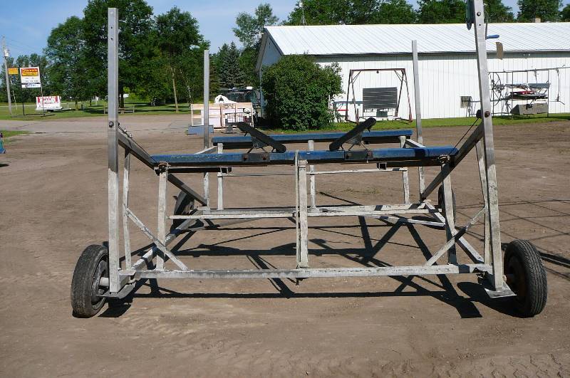 lot 2 image: Floe Cantilever