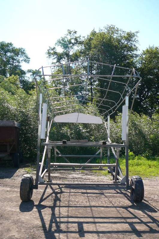 lot 3 image: Home Built Alum Cantilever LIft