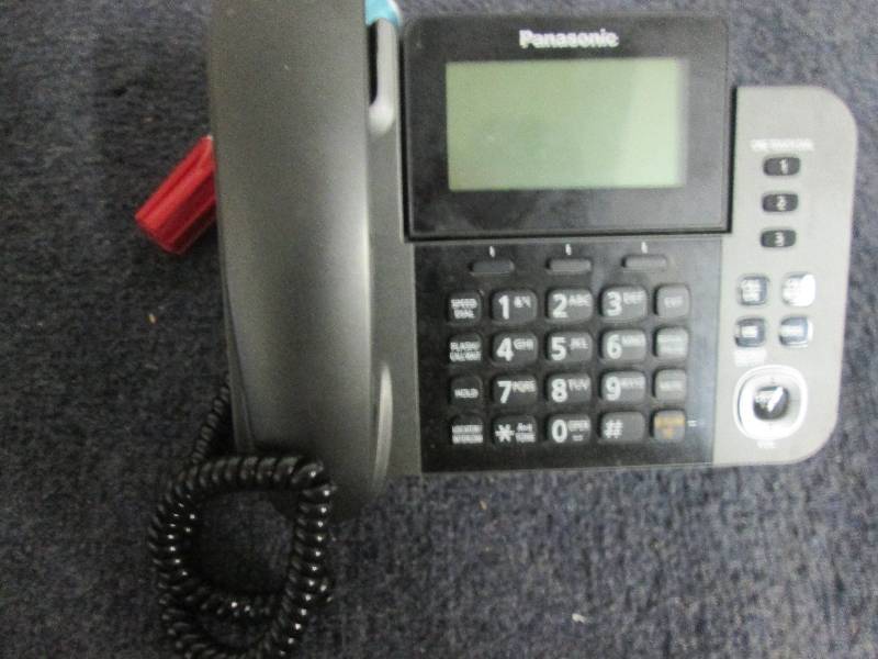 lot 4 image: Panasonic phone...