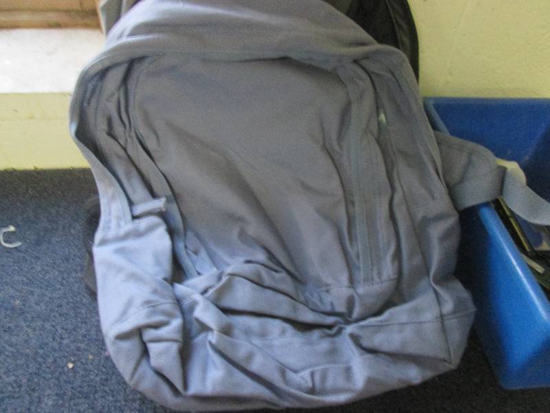 lot 41 image: Blue canvas bagpack...