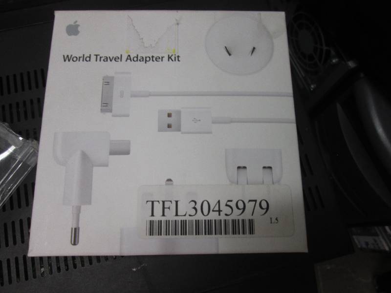 lot 128 image: apple world travel adaptor kit no c...
