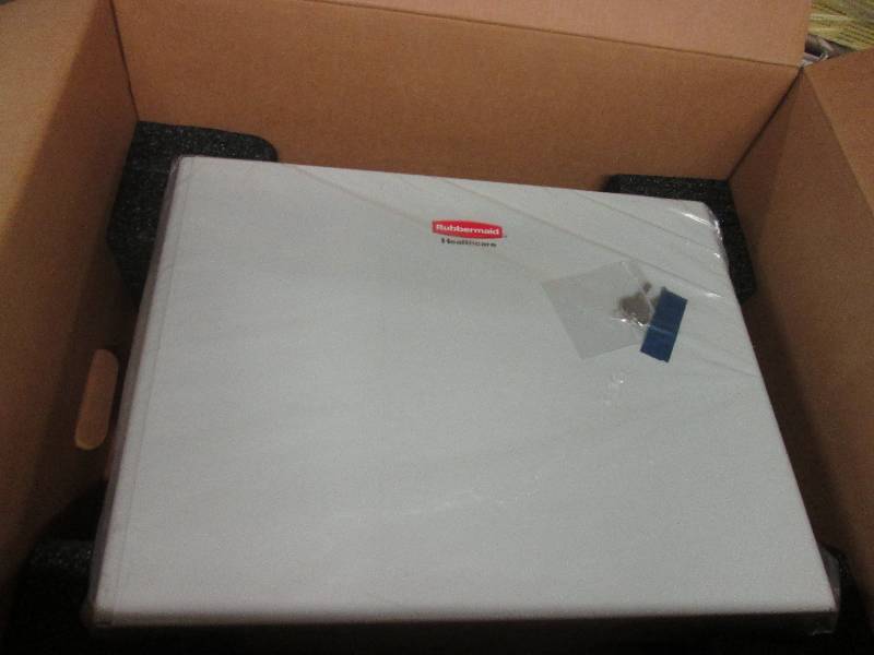 lot 170 image: Rubbermaid Healthcare drawer...