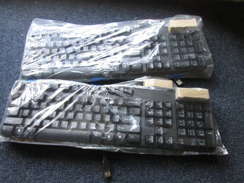 lot 176 image: lot 2 smart card keyboard ...