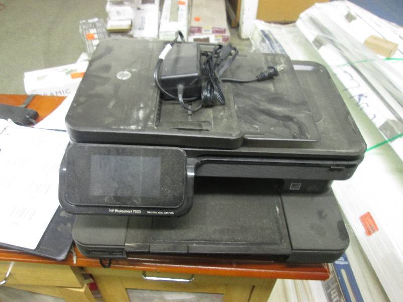 lot 203 image: HP photomart 7525...