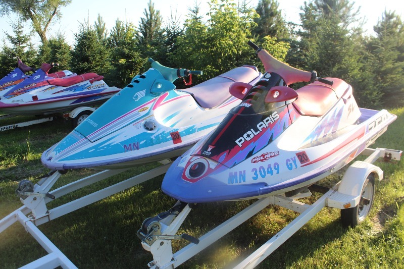lot 2606 image: Pair of Yamaha Jet Skis w Yacht Club Trailer
