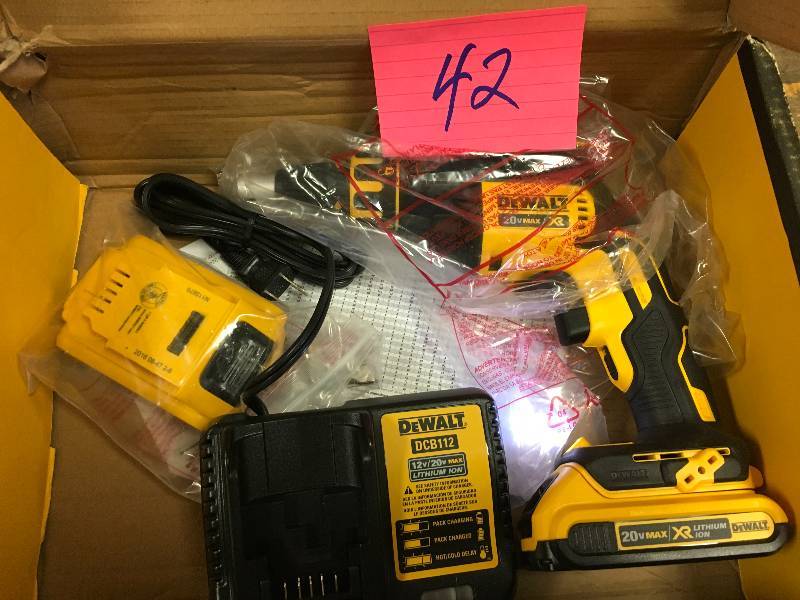 lot 42 image: Dewalt 20-Volt MAX XR Lithium-Ion Cordless Brushless Drywall Screw Gun Kit with (2) Batteries 2Ah, Charger and Contractor Bag