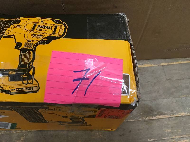 lot 71 image: Dewalt 20-Volt Max Lithium-Ion 18-Gauge Cordless Brad Nailer Kit