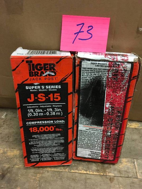 lot 73 image: Triger Brand Super S 15 in. Jack Post set of 2