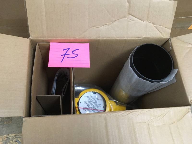 lot 75 image: Dewalt 90 MPH 400 CFM 20-Volt MAX Lithium-ion Cordless Handheld Leaf Blower - Battery and Charger Not Included