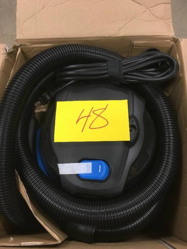 lot 48 image: VACMASTER 6-gal. Stainless Steel WetDry Vac with Blower Function
