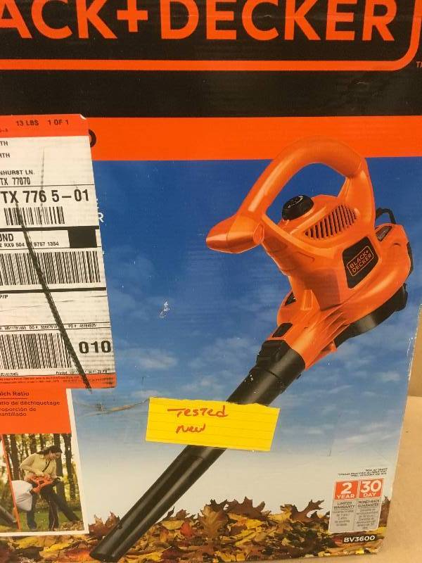 lot 69 image: Black & Decker 230 MPH 385 CFM 12-Amp Corded Electric 3-in-1 Handheld Leaf BlowerVacuumMulcher Tested New
