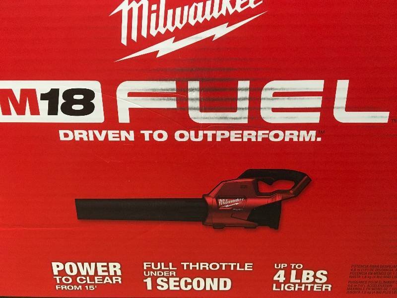 Milwaukee M18 FUEL 2724-20 120 mph 450 CFM 18 V Battery Handheld