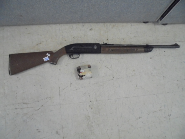 BBPellet Rifle and BBs