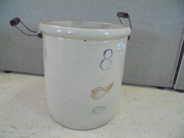 Redwing Crock