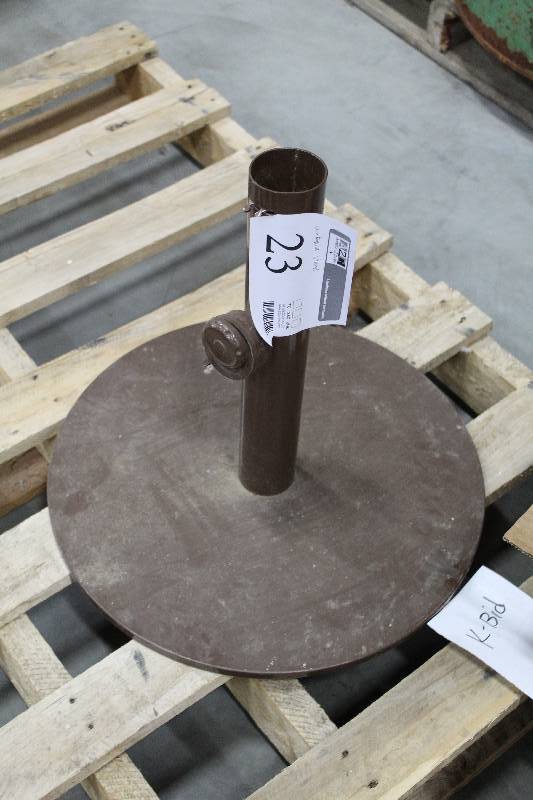 lot 23 image: Metal Umbrella Stand