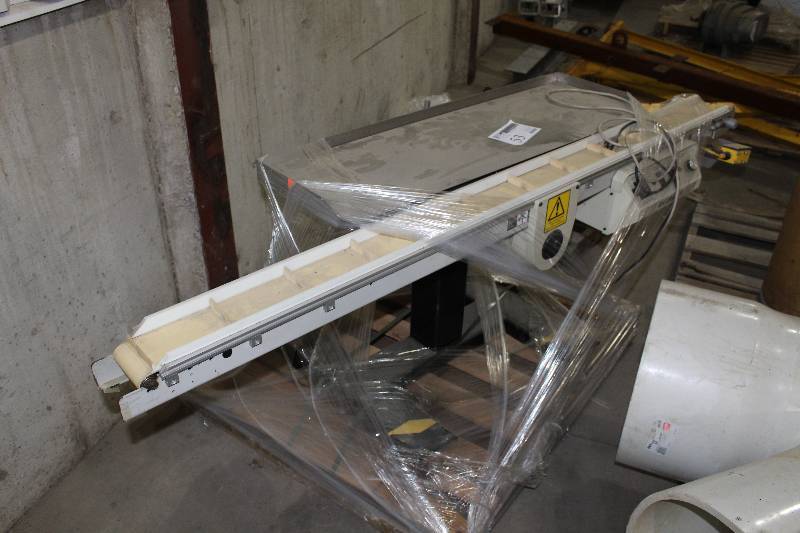 lot 53 image: Automatic Shrink Wrap Bagger