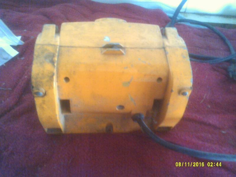 MACGRAW EDISON 5 INCH BENCH GRINDER