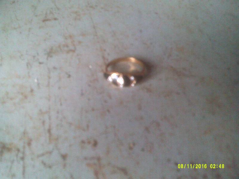 SZ 5 GOLD RING