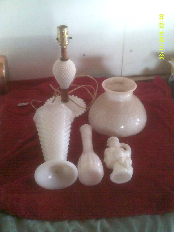 VINTAGE MILK GLASS