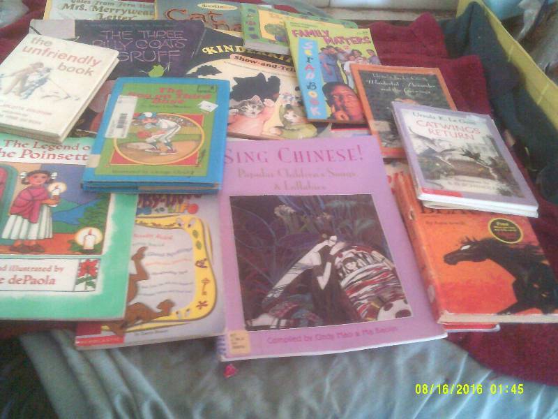 24 KIDS BOOKS