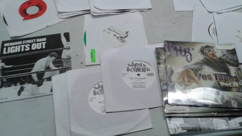 lot 31 image: Large Lot Of New 7 Vinyl records, Lots Of Duplicates, Mostly Obscure Artists