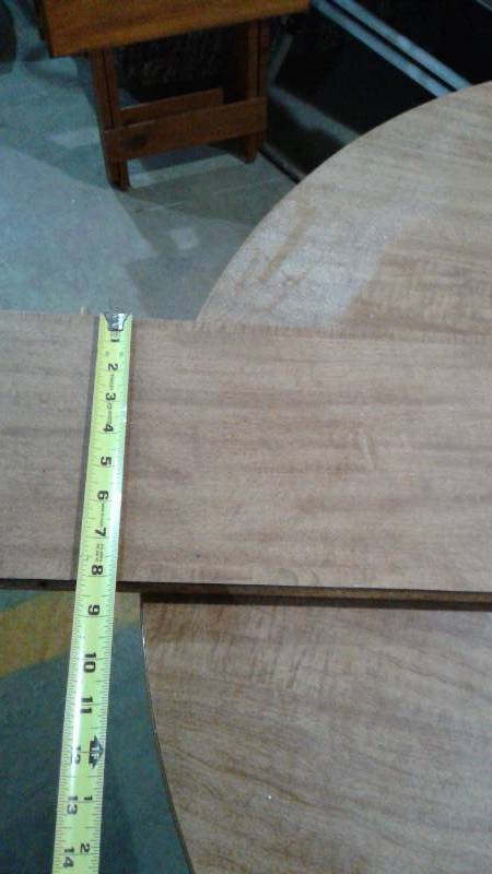 lot 64 image: Round Kitchen Table, With Extra Extension Piece, Has White Mark On It