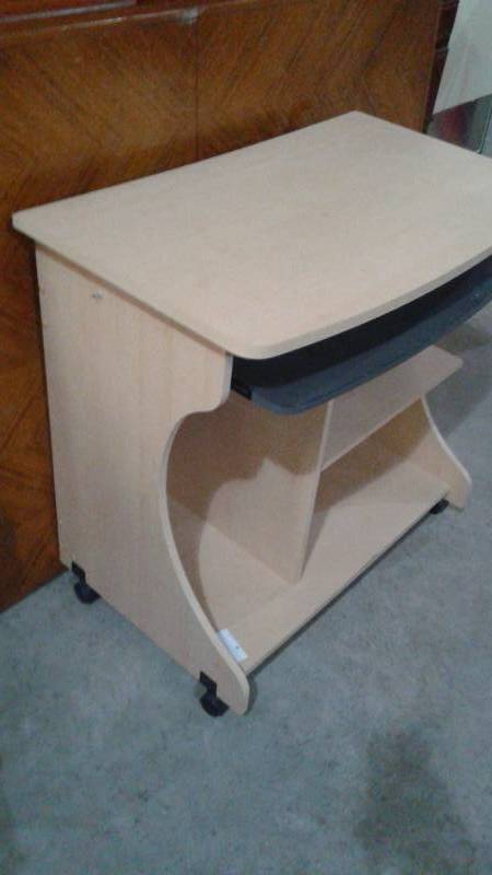 lot 70 image: Rolling Desk, Used, Some Wear