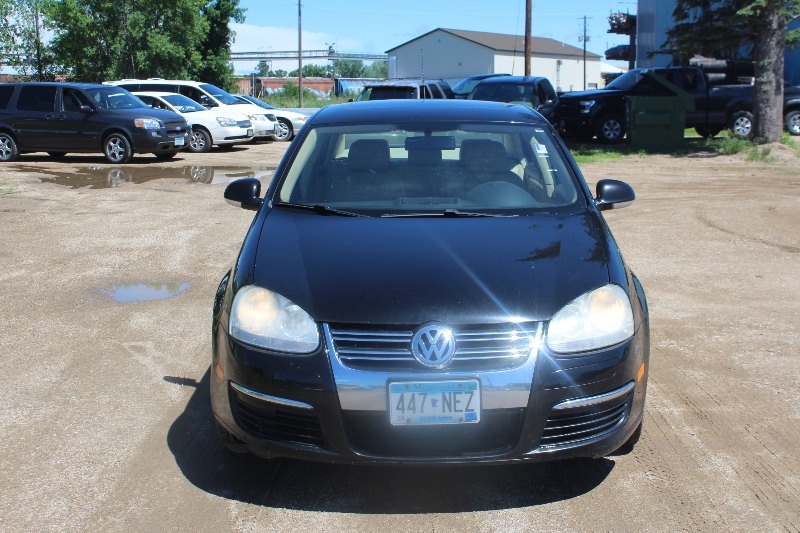 lot 2627 image: 2007 Volkswagen Jetta Wolfsburg Edition - 2 Owner -