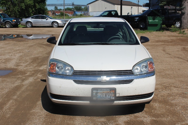 lot 2625 image: 2005 Chevrolet Malibu LS