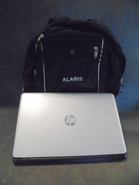 lot 4 image: HP 15.5 Laptop with Computer Backpack