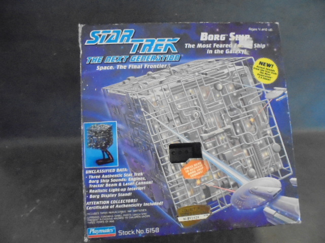lot 18 image: Star Trek The Next Generation Model