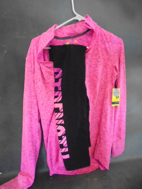 lot 26 image: Womens Clothes