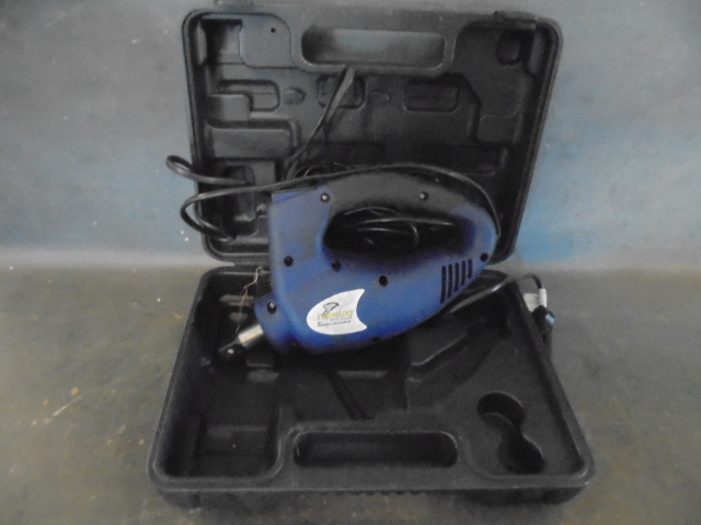 lot 27 image: 12 Volt Impact Wrench