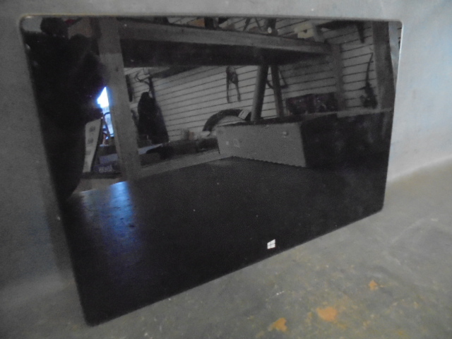 lot 30 image: Windows Tablet