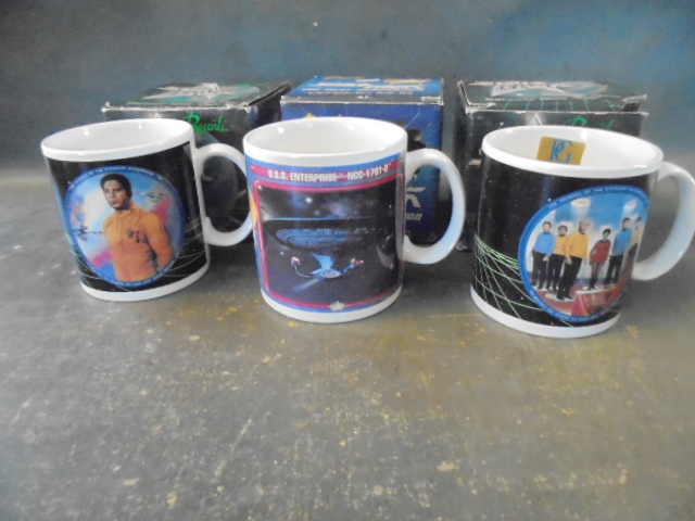 lot 35 image: Star Trek Mugs
