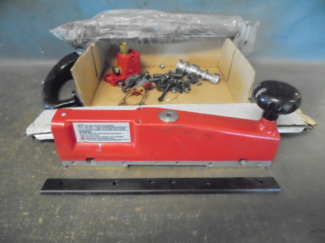 lot 77 image: Air Sander for Parts or Repair