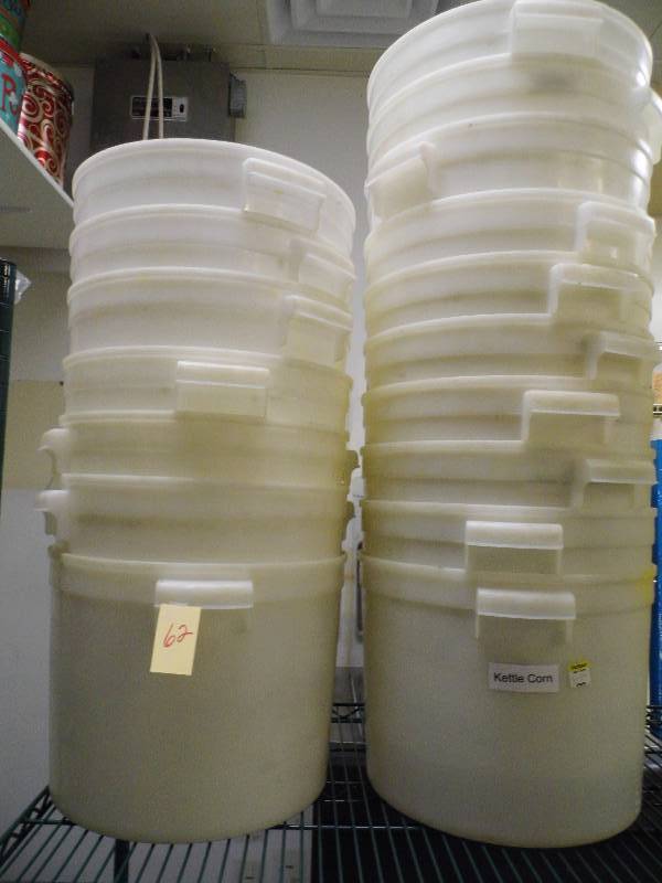 lot 62 image: Plastic Containers