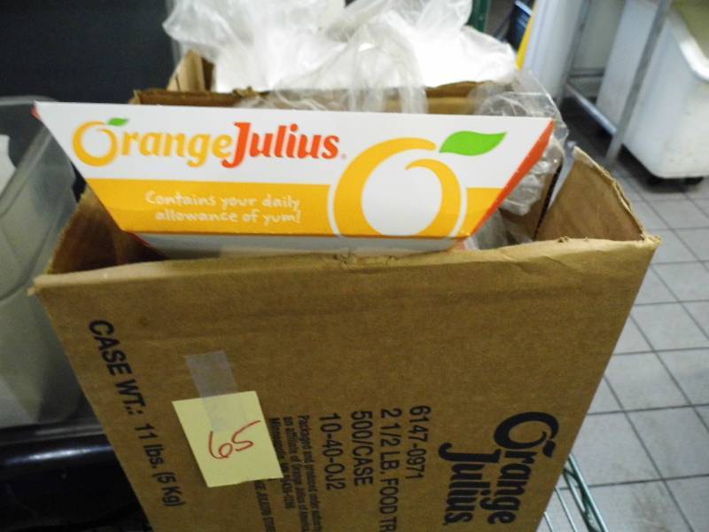 lot 65 image: Hot Dog Containers - Assorted Paper Products
