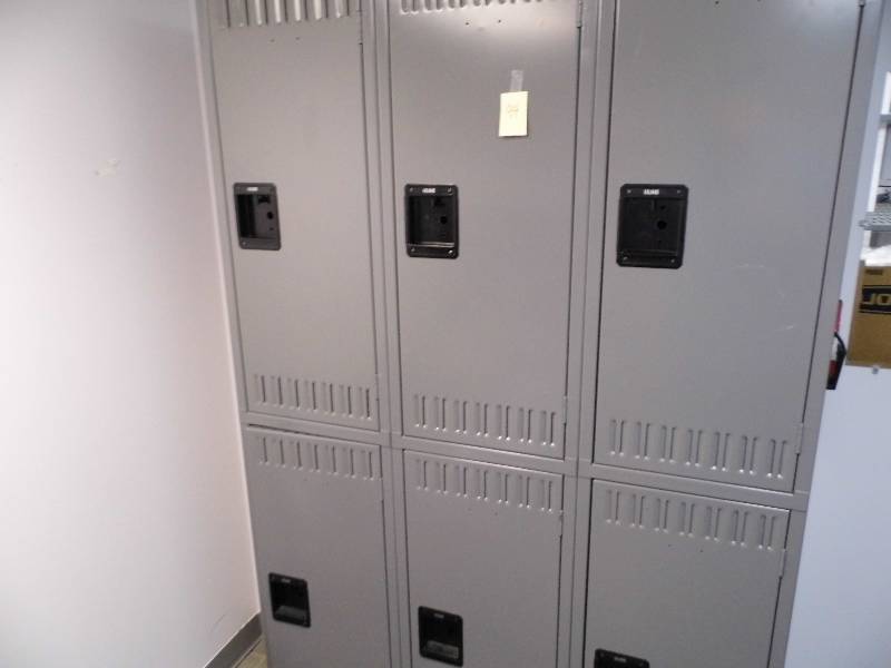 lot 94 image: Lockers