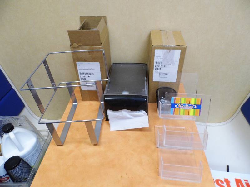lot 112 image: Napkin Dispenser- Rack - Misc