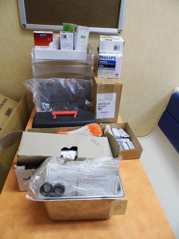 lot 115 image: Assorted - Lightbulbs -Office Items
