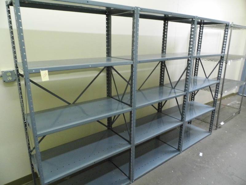 lot 125 image: Metal Shelf