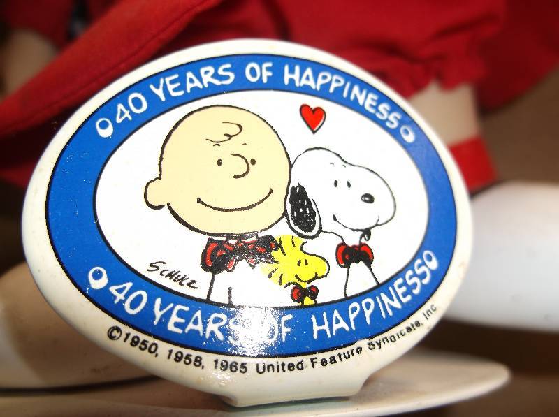 lot 22 image: Lucy statue