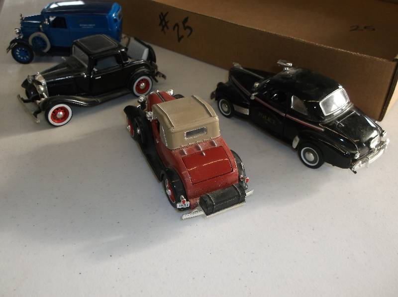 lot 25 image: Toy cars classics