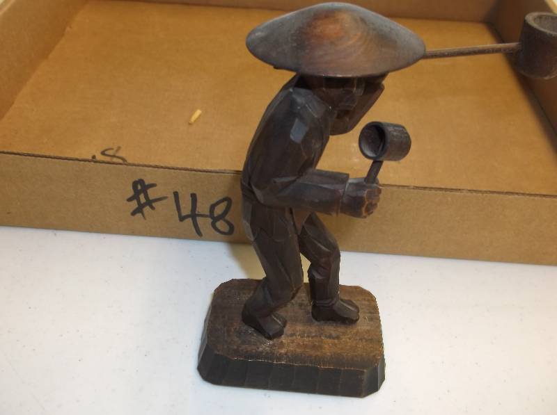 lot 48 image: Wooden figurine