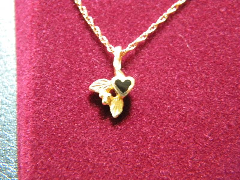 lot 3 image: 10K Gold Heart and Leaf Pendant Necklace (chain is 120 12K Gold Filled)