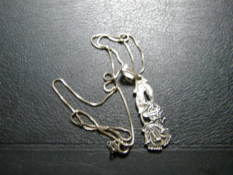 lot 7 image: Sterling Silver Necklace